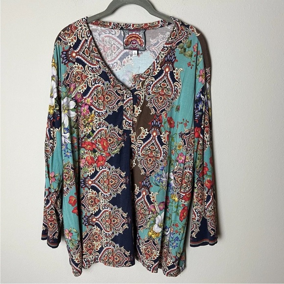 Johnny Was Indi Flower Print Henley Top Sz XL 3/4 Sleeves Floral Bamboo Spandex - Picture 2 of 6